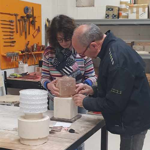 Atelier de sculpture sur pierre et métal au LARGO 10